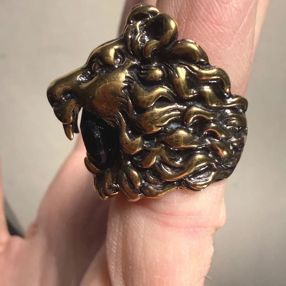 Gucci Lion Head Ring Black Crystal Aged Gold Size 13 US 6.5 Auth w/‎ New